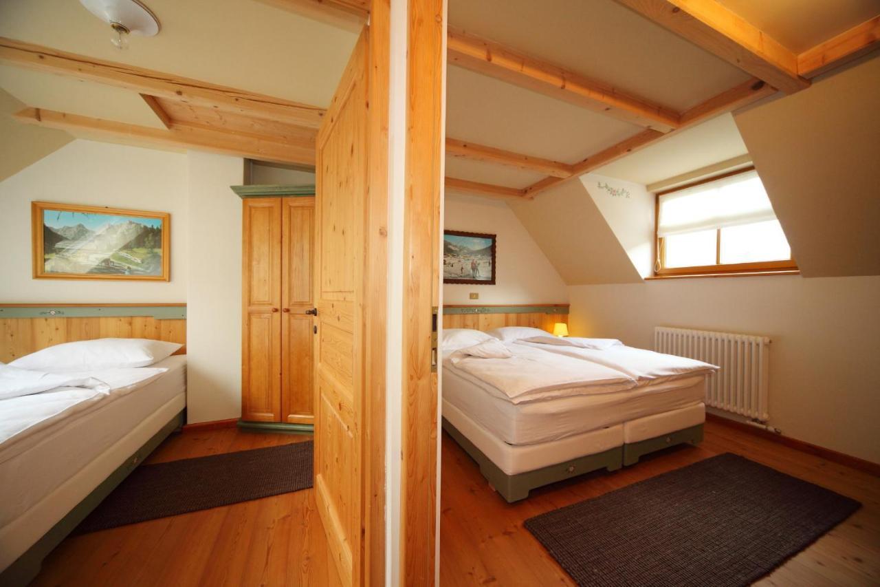 Kronau Chalet Resort Kranjska Gora Bilik gambar